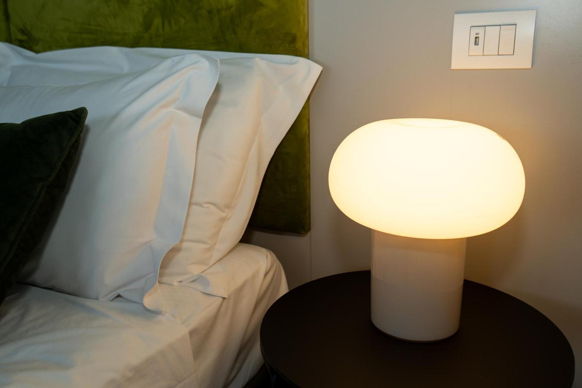 C House Rooms Lake Peschiera del Garda Buitenkant foto